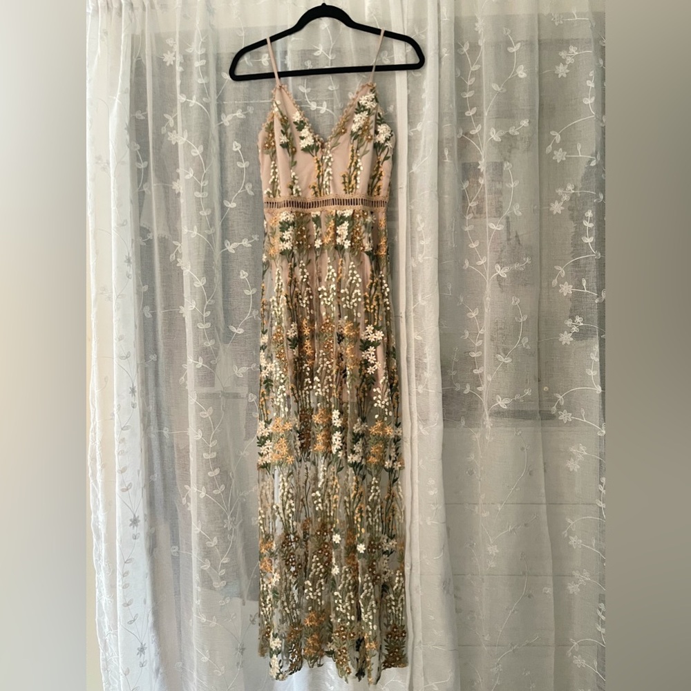 AQUA Vintage Floral Maxi Dress